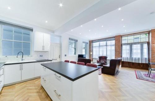 Paddington Apartment | Modern Three-Bedroom Flat in Paddington