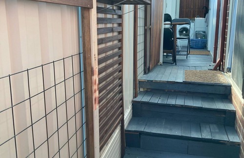 Hilton Apartment | Modern Tiny House