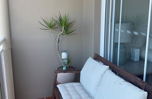 Fingal Bay House | Modern townhouse 6 guests linen and wifi included very close to beach