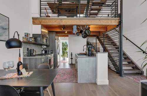 North Beacon Hill House | Modern Townhouse with Rooftop Patio