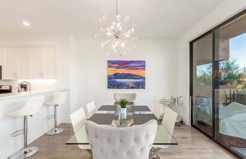 Troon North House | Modern Troon North Townhouse Overlooking the 9th Fairway – Perfect for Golfers