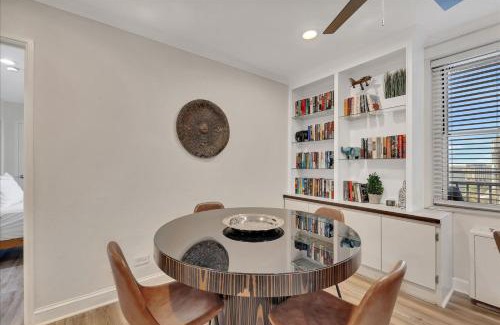 Downtown Atlanta House | Modern Twist In A Historic Building, Sleeps 6