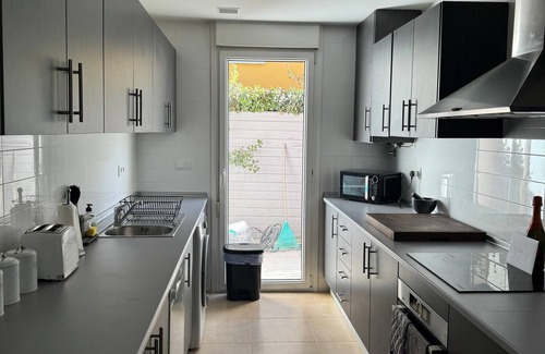 Torre-Pacheco Villa | Modern Two Bed Villa with Pool and Hot Tub