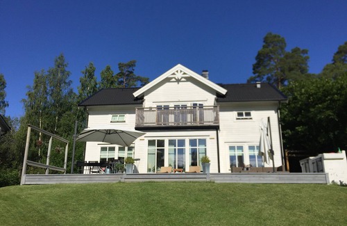 Varmdo House | Modern Two-story villa in the heart of the Archipelago