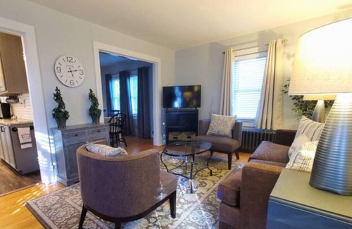 Winchester House | Modern Upscale Home, Historic Downtown Winchester