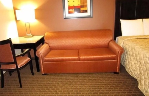Monmouth Junction Hotel | Modern Convenience, Comfort & Affordability Near Major Highways | 3 Units