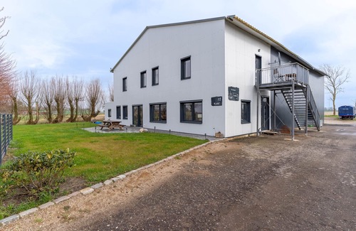 Karolinenkoog Apartment | Modern vacation apartment with a view over the fields near St. Peter-Ording