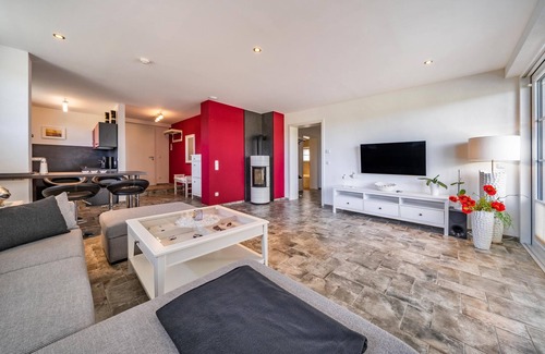 Graal Mueritz Apartment | Modern vacation apartment with fireplace close to the beach