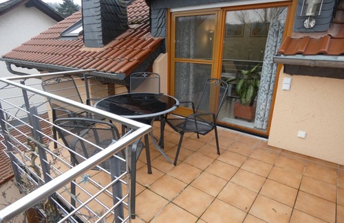 Bad Kreuznach District Apartment | Modern vacation apartment with 112 sqm - in the Sonnwald-Nahe nature park - with 2 balconies