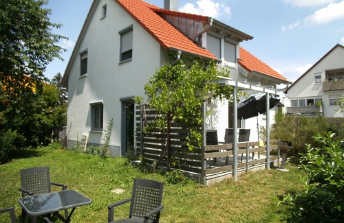 Muhr am See Apartment | Modern vacation home with bicycle storage room and free WiFi