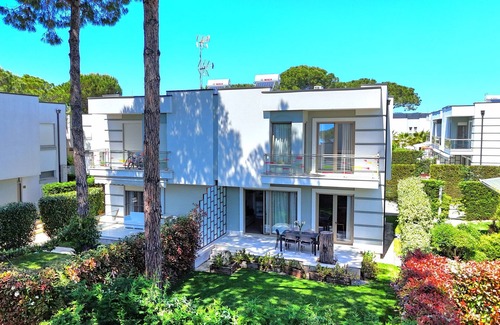 Qerek Villa | Modern Villa at Perla Resort 150