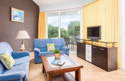 Puerto Luz Villa | Modern villa close to the port of Addaia.