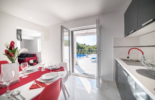Klimno Villa | Modern Villa Future* with an outdoor heated pool in a quiet village on Krk