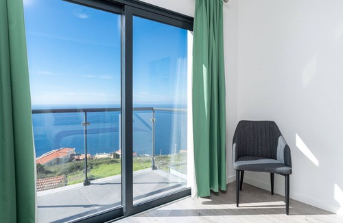 Paul do Mar Apartment | Modern villa, shared infinity pool | SunsetCliff 7