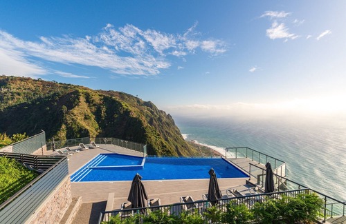 Paul do Mar Apartment | Modern villa, shared infinity pool | SunsetCliff 3