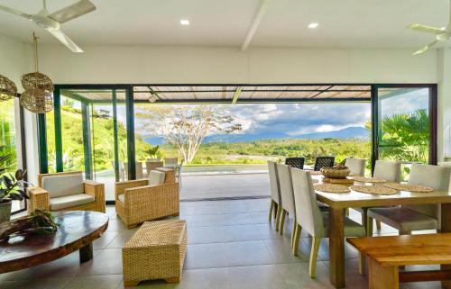 La Tebaida Villa | Modern Villa Surrounded by Nature with Pool and Stunning View