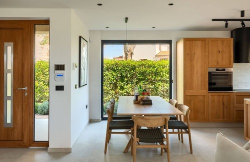 Kadumi Villa | Modern villa Vallis with pool and jacuzzi in Porec