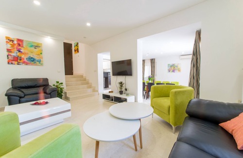 Prcanj Villa | Modern villa with a great view and swimming pool with heated jacuzzi