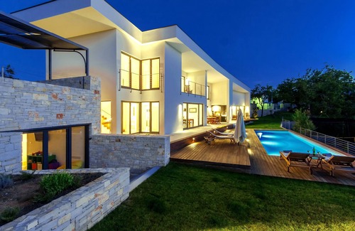 Bokordici Villa | Modern villa with heated pool, whirlpool, volleyball court and mini football