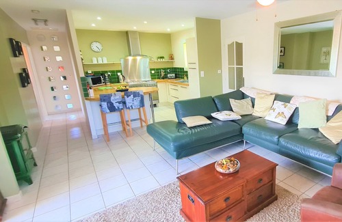 Cambieure Villa | Modern villa with private Heated pool & aircon near Carcassonne sleeps up to 6