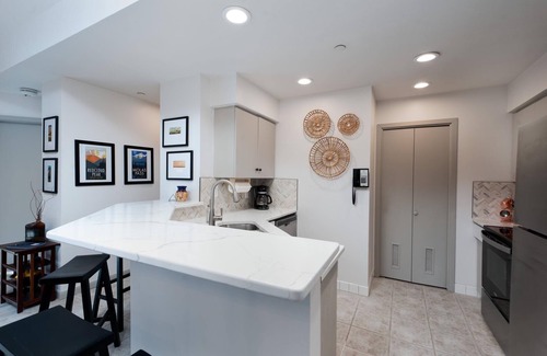 Purgatory Condo | Modern Village Center Ski In/Out Condo with Slope Views