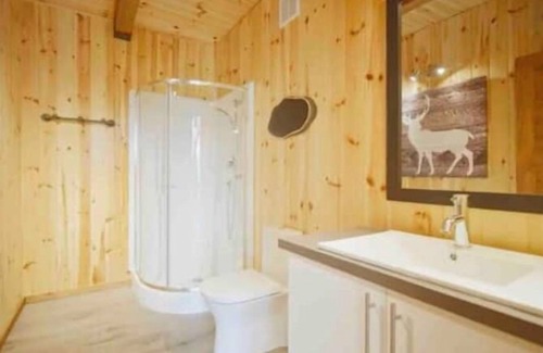 Portneuf Regional County Municipality Ski Chalet | Modern, warm and intimate chalet