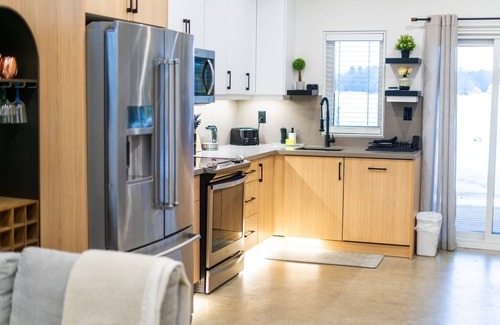 Washago Cottage | Modern Waterfront Hideaway: Casa Del Capo; A Peaceful Vrbo Escape