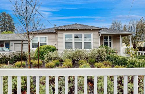 Healdsburg House | Modern Wine Country Charmer