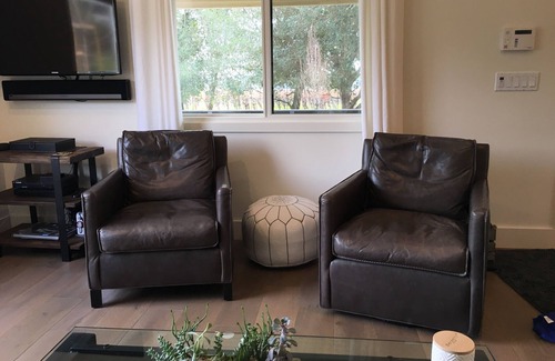 Sonoma House | Modern Wine Country Home, Walking Distance to downtown Sonoma Square!