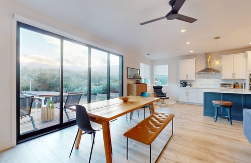 Glen Ellen House | Modern Wine Country home w/private hot tub & mountain views, close to wineries