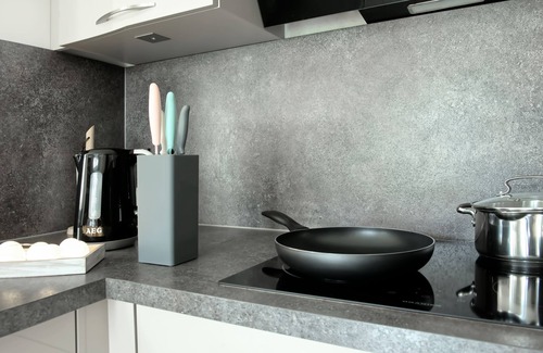 Bad Oeynhausen Apartment | Modern Wohnen mit Smarttv, Parkplatz und Küche