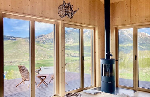 Crested Butte South Cabin | Modern wood cabin with Mountain Views