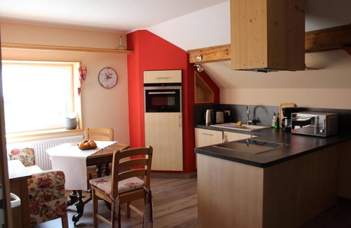 Joehstadt Apartment | Moderne Ferienwohnung - Quelle für Wohlbefinden, Panoramablick Inklusive