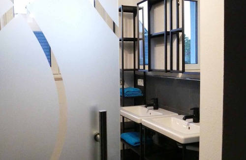 Ramsberg Apartment | Moderne Ferienwohnung mit Voll Ausgestatteter Küche