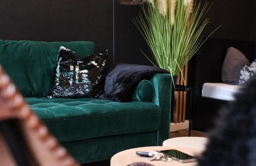 Altchemnitz Apartment | Moderne Ferienwohnung in direkter Nähe zur Uni, Netflix Gratis, WLAN, Waschmaschine, Geschirrspüler, Zentrum,