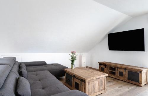 Rheinau Apartment | Moderne offene Dachgeschoßwohnung