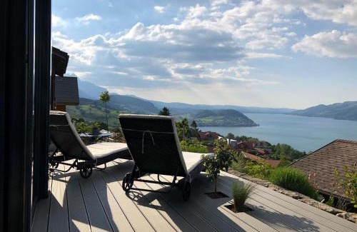 Krattigen Apartment | Moderne Unterkunft mit Panoramablick auf Thunersee