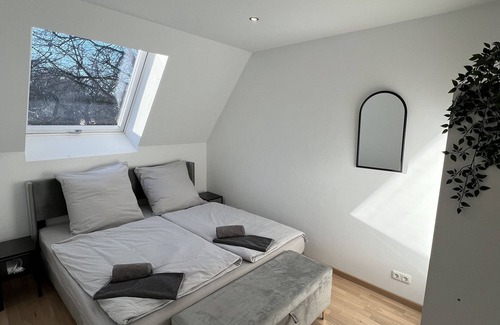 Lange Richtstatt Apartment | Moderne Wohnung in Karlsruhe Neureut mit Guter Öpnv Anbindung