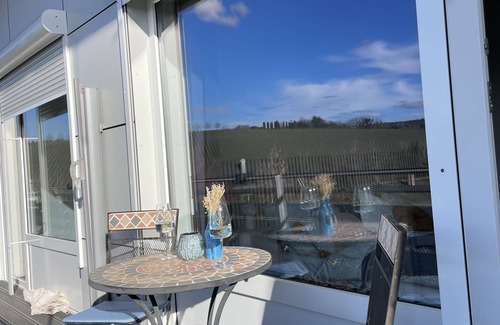 Bermatingen Apartment | Modernes Design-apartment mit Balkon in Bermatingen