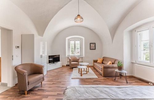 Gars am Kamp Apartment | Modernes, Renoviertes Appartement mit 54qm