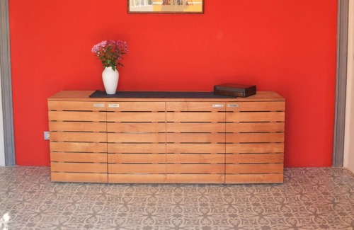 Les Cabanyes Villa | Modernistic huge holiday home with outstanding garden and great location