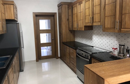 Punal House | Moderno Amueblado A/c wi/fi 7min