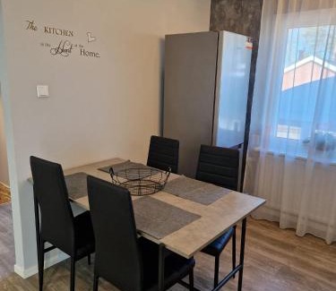 Vastervik Villa | Modernt gästhus på 90 m2 för upp till 8 personer