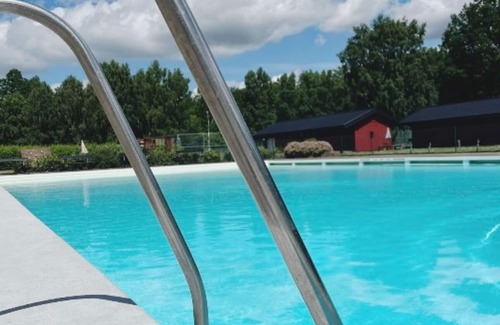 Ljungbyhed House | Modernt hus i Skånes Nationalpark Pool och Flera Aktiviteter ex Minigolf, Tennis
