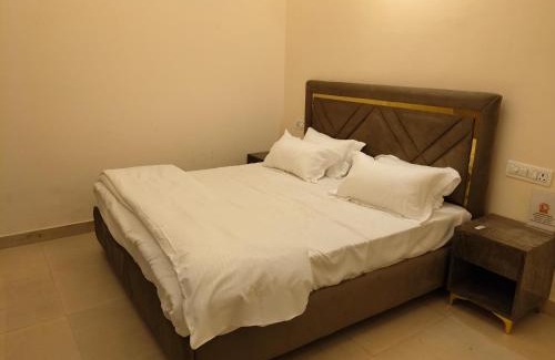 Palanpur Bed & Breakfast | Modest Rooms By Libra