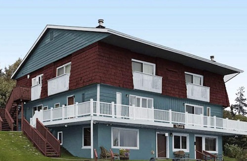 Homer Apartment | Modest suite in downtown Homer, walking distance to all attractions