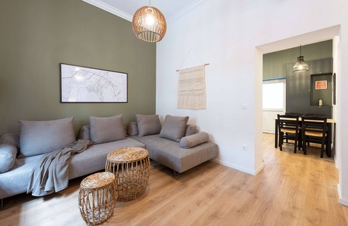 Ilisia Apartment | modita 3 apartment with balcony
