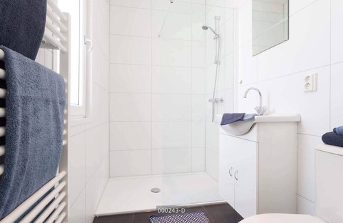 Cromvoirt Ski Chalet | ✓ Module at Résidence de Leuvert ✓ Holiday home for 5 persons ✓ Located near Den Bosch (Noord-Brabant) ✓ Near De IJzeren Man ✓ Book directly through the park