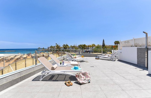 Playa de Mogan Apartment | Mogan Beachfront V&L by VillaGranCanaria