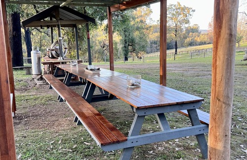 Batemans Bay Cottage | Mogendoura Farm 3 COTTAGES MAX 12 ADULTS but 18 people including children